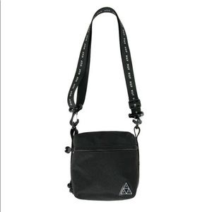 Huf messenger bag
